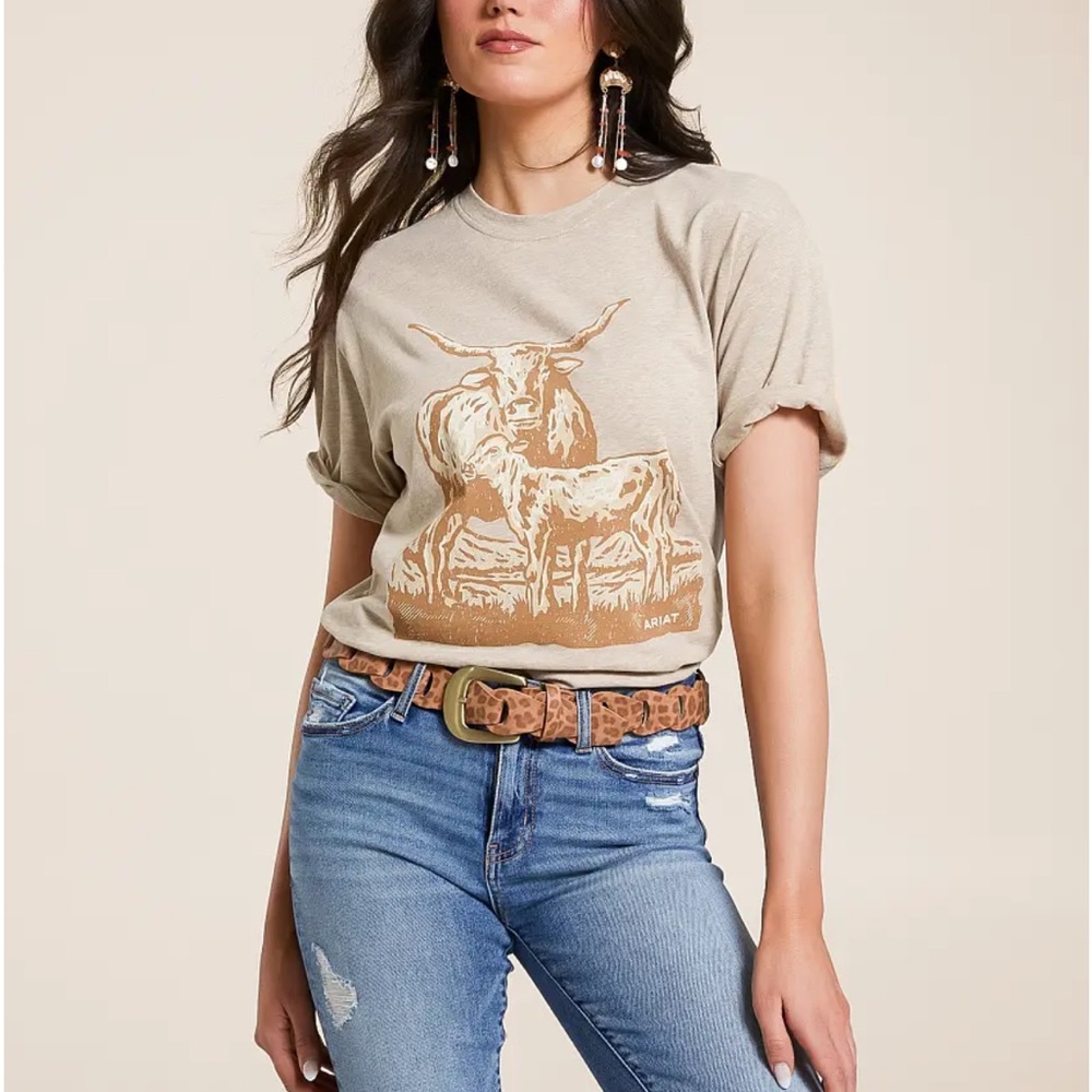 Ariat Beige Women's Boyfriend Fit Tee